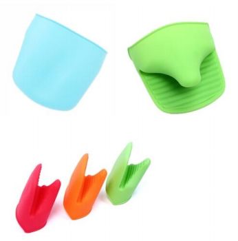 Silicone Heat Resistant Oven Mitts and Pot Holders